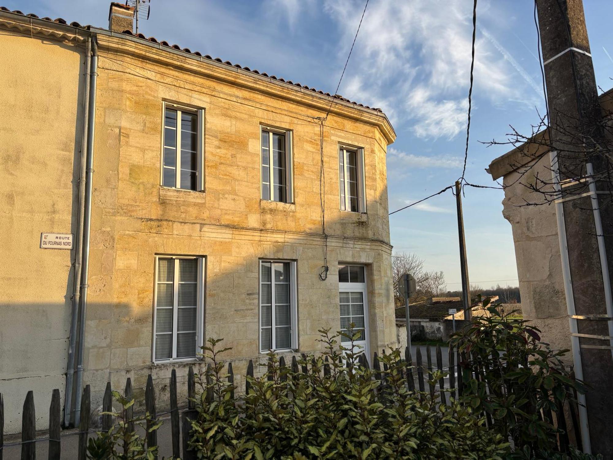 Chateau La Fon Du Berger Saint-Sauveur  Buitenkant foto